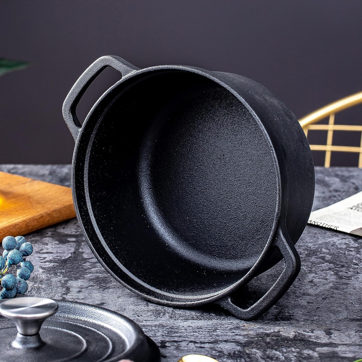 5.2 Quart Pre-Seasoned Cast Iron Dutch Oven with Lid and Handles - Versatile Black Cast Iron Cookware for Casseroles and Braising - Compatible with Induction Stovetops